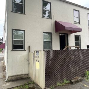 1 Bedroom / 1 Bathroom